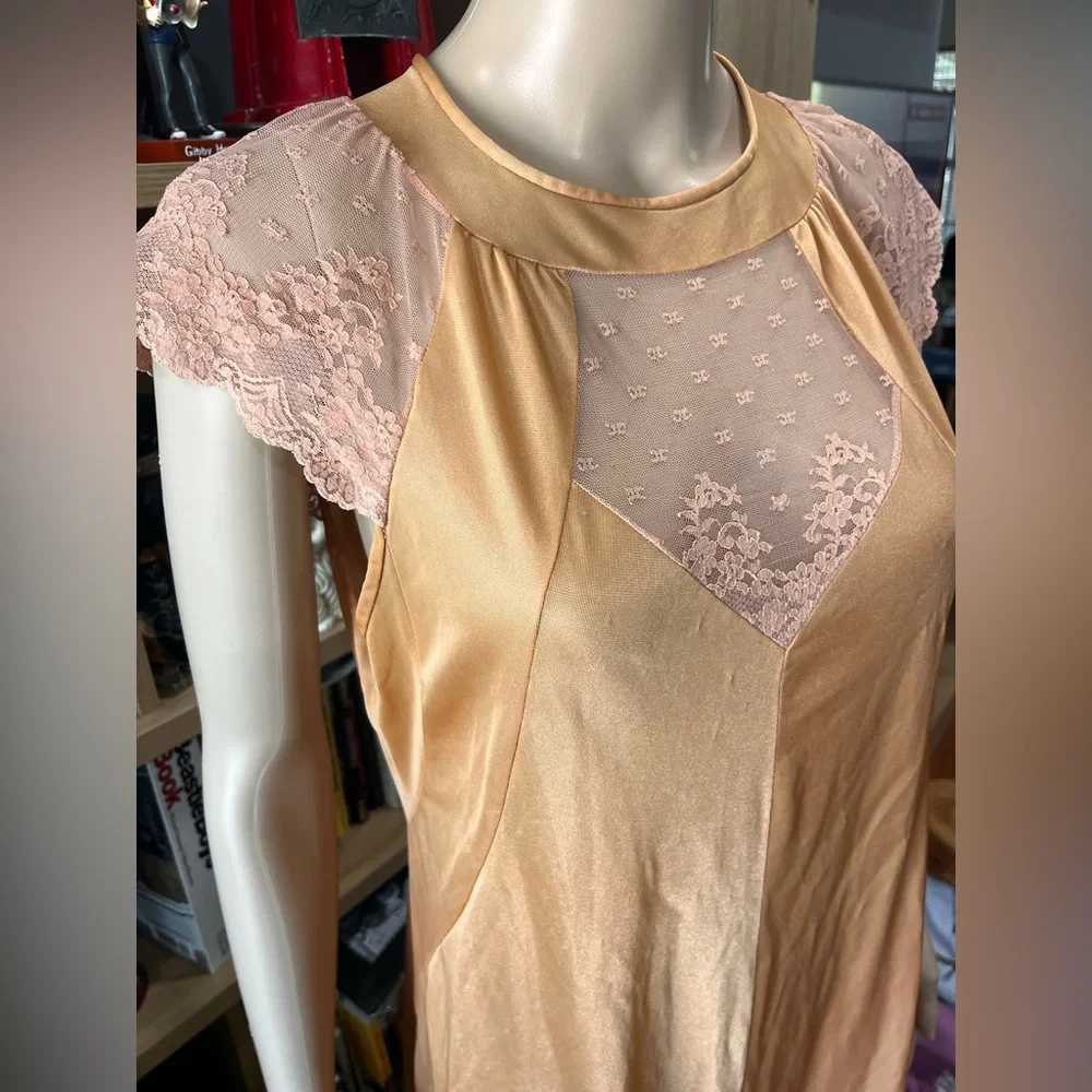 Hollywood glam vintage apricot bias cut nightgown 70s does 30s maxi dress-M